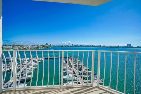 Copropriété à louer à North Bay Village, Floride: 2 chambres, 93.37 m2 № 1929167 - photo 9