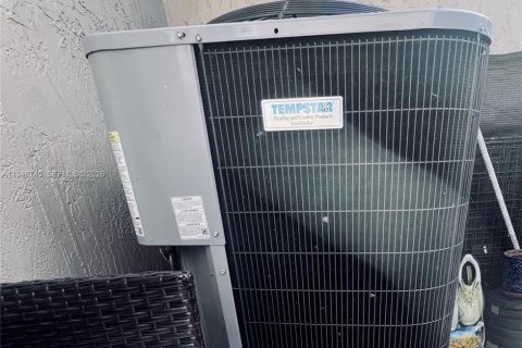 Купить кондоминиум в Хайалиа Гарденс, Флорида 2 спальни, 118.91м2, № 2005718 - фото 19