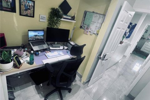 Купить кондоминиум в Хайалиа Гарденс, Флорида 2 спальни, 118.91м2, № 2005718 - фото 17