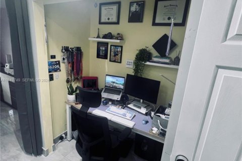 Купить кондоминиум в Хайалиа Гарденс, Флорида 2 спальни, 118.91м2, № 2005718 - фото 16