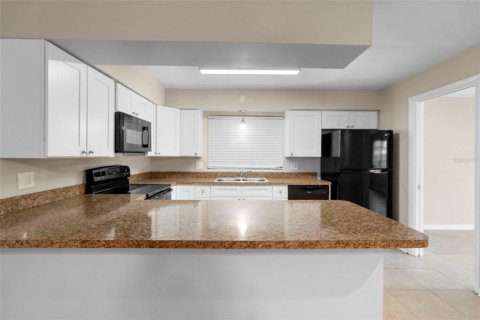 Casa en venta en Orlando, Florida, 4 dormitorios, 153.01 m2 № 1916127 - foto 13