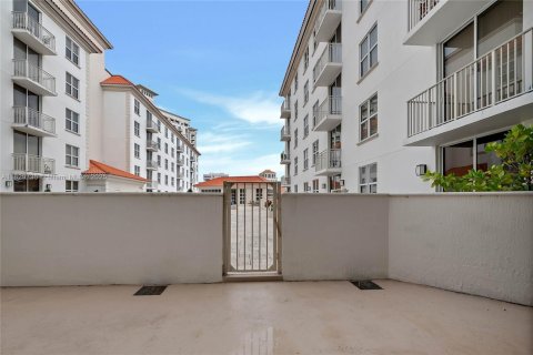 Copropriété à vendre à Coral Gables, Floride: 2 chambres, 94.76 m2 № 1806204 - photo 21