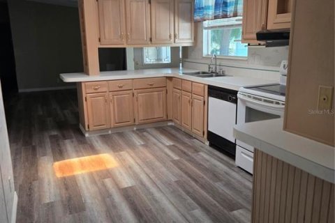 Apartamento en alquiler en Tavares, Florida, 3 dormitorios, 145.67 m2 № 2156030 - foto 4