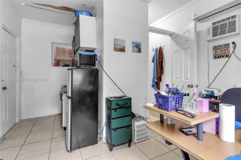 Casa en venta en Miami, Florida, 2 dormitorios, 86.96 m2 № 2051252 - foto 21
