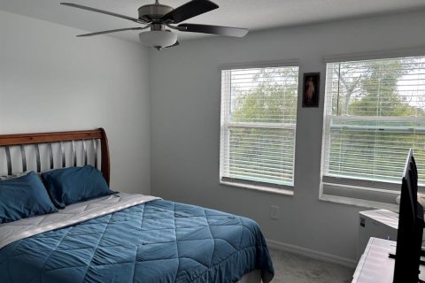 Touwnhouse à louer à Tampa, Floride: 3 chambres, 173.17 m2 № 2095891 - photo 10