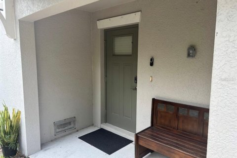 Touwnhouse à louer à Tampa, Floride: 3 chambres, 173.17 m2 № 2095891 - photo 3