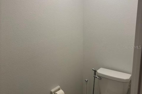 Touwnhouse à louer à Tampa, Floride: 3 chambres, 173.17 m2 № 2095891 - photo 18