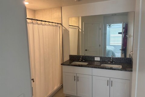 Touwnhouse à louer à Tampa, Floride: 3 chambres, 173.17 m2 № 2095891 - photo 17