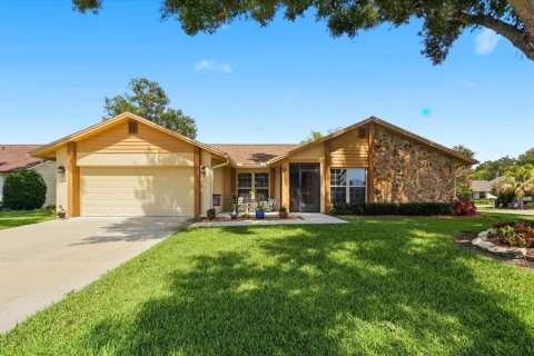 Casa en Lakeland, Florida 4 dormitorios, 212.65 m2 № 2386729