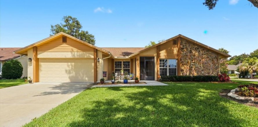Casa en Lakeland, Florida 4 dormitorios, 212.65 m2 № 2386729
