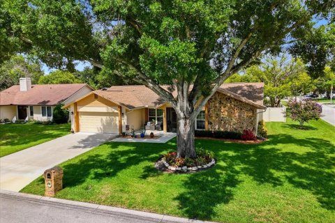 Casa en venta en Lakeland, Florida, 4 dormitorios, 212.65 m2 № 2386729 - foto 2