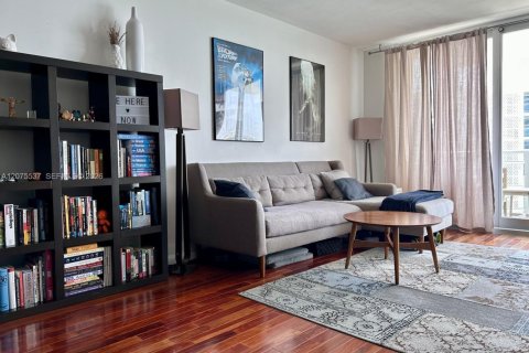 Condo in Miami Beach, Florida, 1 bedroom  № 2317958 - photo 4