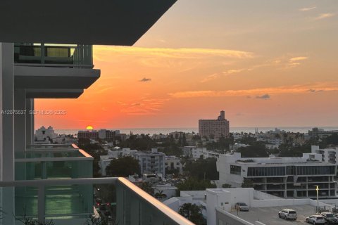 Condo in Miami Beach, Florida, 1 bedroom  № 2317958 - photo 9