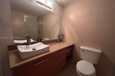 Condo in Miami Beach, Florida, 1 bedroom  № 2317958 - photo 15