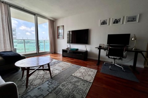 Condo in Miami Beach, Florida, 1 bedroom  № 2317958 - photo 5