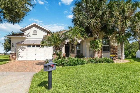Casa en Clermont, Florida 4 dormitorios, 235.23 m2 № 2369040