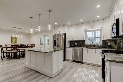 Villa ou maison à vendre à Lutz, Floride: 4 chambres, 218.69 m2 № 1803469 - photo 10