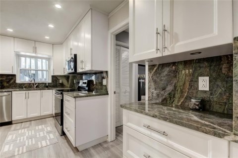 Villa ou maison à vendre à Lutz, Floride: 4 chambres, 218.69 m2 № 1803469 - photo 22