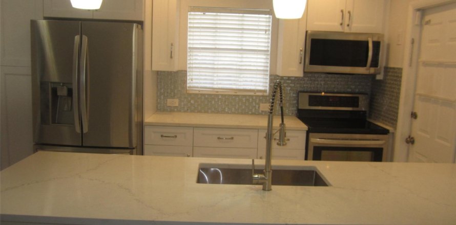Casa en Fort Lauderdale, Florida 3 dormitorios, 94.02 m2 № 1139412