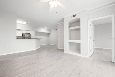 Copropriété à louer à Sarasota, Floride: 3 chambres, 118.91 m2 № 2399360 - photo 10