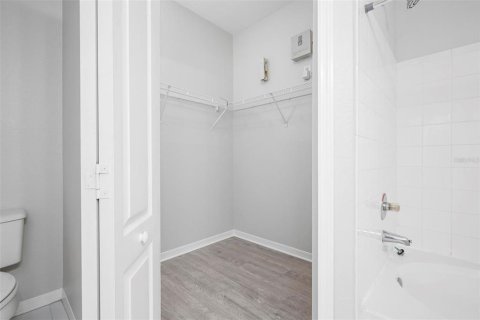 Copropriété à louer à Sarasota, Floride: 3 chambres, 118.91 m2 № 2399360 - photo 23