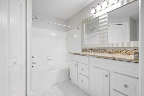 Copropriété à louer à Sarasota, Floride: 3 chambres, 118.91 m2 № 2399360 - photo 22