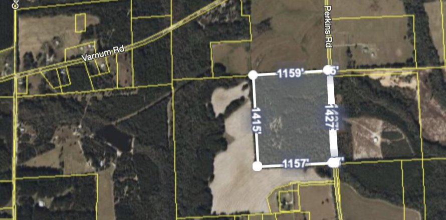Terreno en Laurel Hill, Florida № 590043