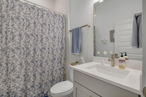 House in Winter Garden, Florida 3 bedrooms, 196.58 sq.m. № 2393505 - photo 26