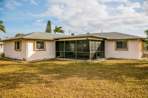 Casa en alquiler en Cape Coral, Florida, 3 dormitorios, 177.44 m2 № 1905167 - foto 14