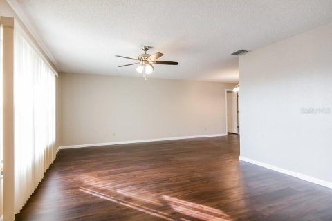 Casa en alquiler en Cape Coral, Florida, 3 dormitorios, 177.44 m2 № 1905167 - foto 3