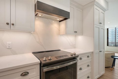 Condo in Sarasota, Florida, 3 bedrooms № 2383476 - photo 21