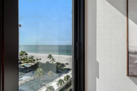 Condo in Sarasota, Florida, 3 bedrooms № 2383476 - photo 24