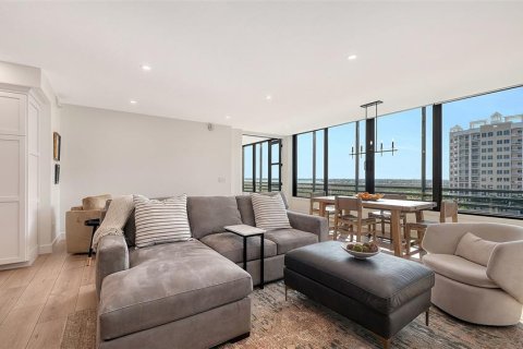 Condo in Sarasota, Florida, 3 bedrooms № 2383476 - photo 8