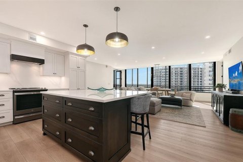 Condo in Sarasota, Florida, 3 bedrooms № 2383476 - photo 3