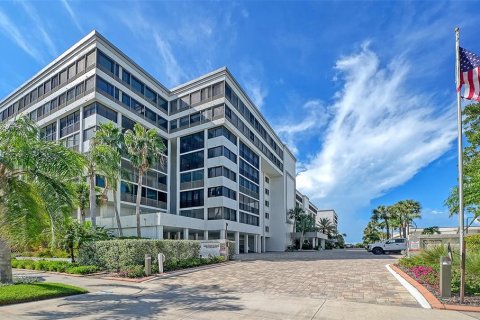 Condo in Sarasota, Florida, 3 bedrooms  № 2383476