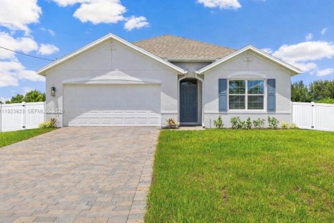 Villa ou maison à LaBelle, Floride 4 chambres, 169.83 m2 № 2080123