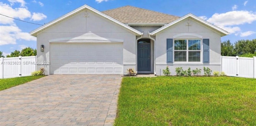 Villa ou maison à LaBelle, Floride 4 chambres, 169.83 m2 № 2080123