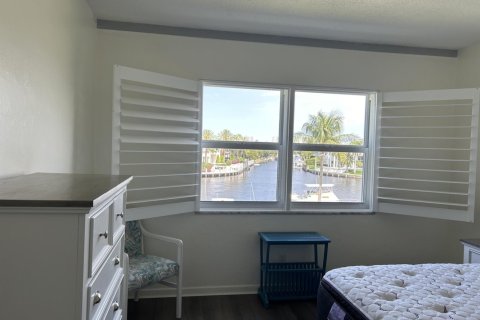 Condominio en alquiler en Deerfield Beach, Florida, 2 dormitorios, 93.18 m2 № 1100265 - foto 1