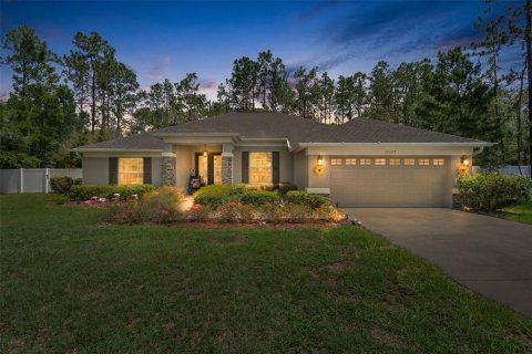 Casa en Brooksville, Florida 3 dormitorios, 190.26 m2 № 2138647
