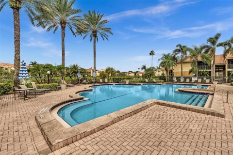 Купить кондоминиум в Помпано-Бич, Флорида 1 комната, 83.89м2, № 2011373 - фото 17