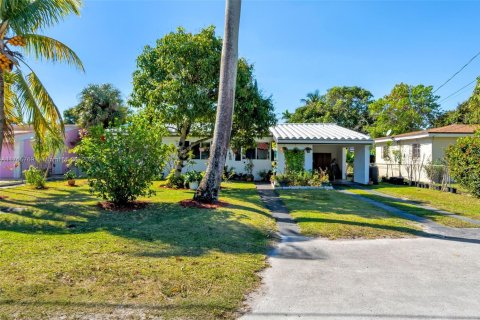 Casa en venta en Miami, Florida, 3 dormitorios, 134.34 m2 № 1708474 - foto 4