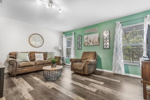 Casa en alquiler en Kissimmee, Florida, 4 dormitorios, 189.33 m2 № 1915549 - foto 9