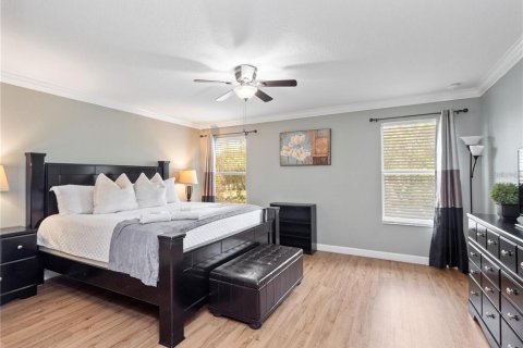 Casa en venta en Kissimmee, Florida, 6 dormitorios, 305.74 m2 № 2213221 - foto 7