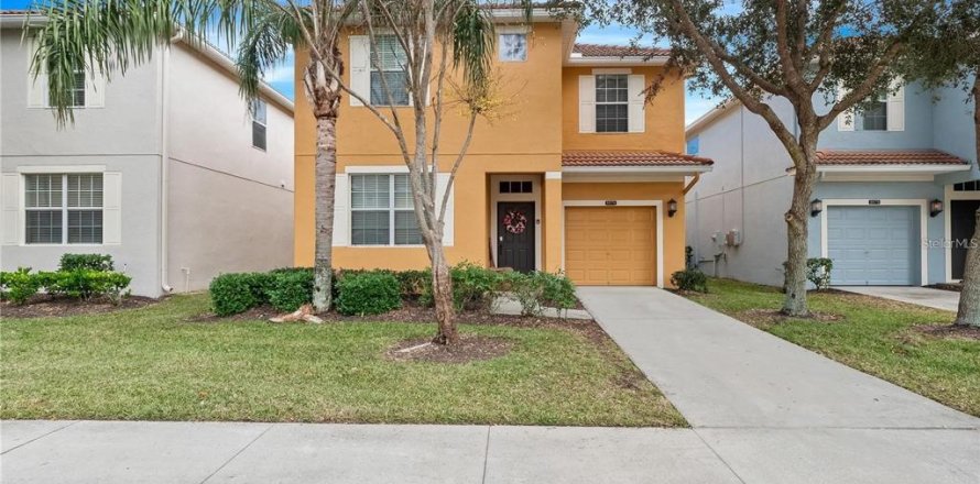 Casa en Kissimmee, Florida 6 dormitorios, 305.74 m2 № 2213221