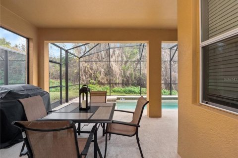 Casa en venta en Kissimmee, Florida, 6 dormitorios, 305.74 m2 № 2213221 - foto 6