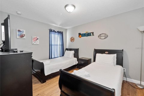 Casa en venta en Kissimmee, Florida, 6 dormitorios, 305.74 m2 № 2213221 - foto 15