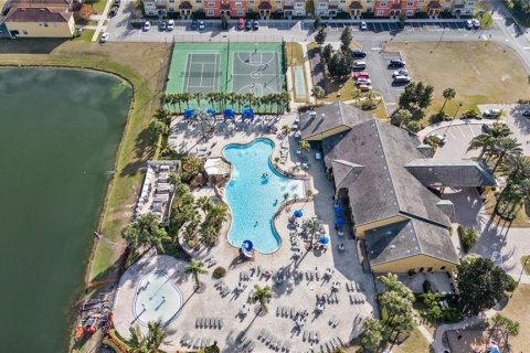 Casa en venta en Kissimmee, Florida, 6 dormitorios, 305.74 m2 № 2213221 - foto 20