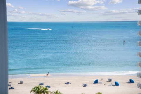 Condominio en Fort Lauderdale, Florida, 2 dormitorios  № 2178104