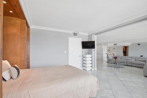 Copropriété à vendre à Fort Lauderdale, Floride: 2 chambres, 139.35 m2 № 2178104 - photo 16