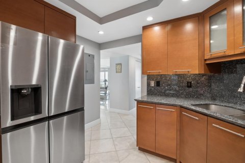 Copropriété à vendre à Fort Lauderdale, Floride: 2 chambres, 139.35 m2 № 2178104 - photo 10